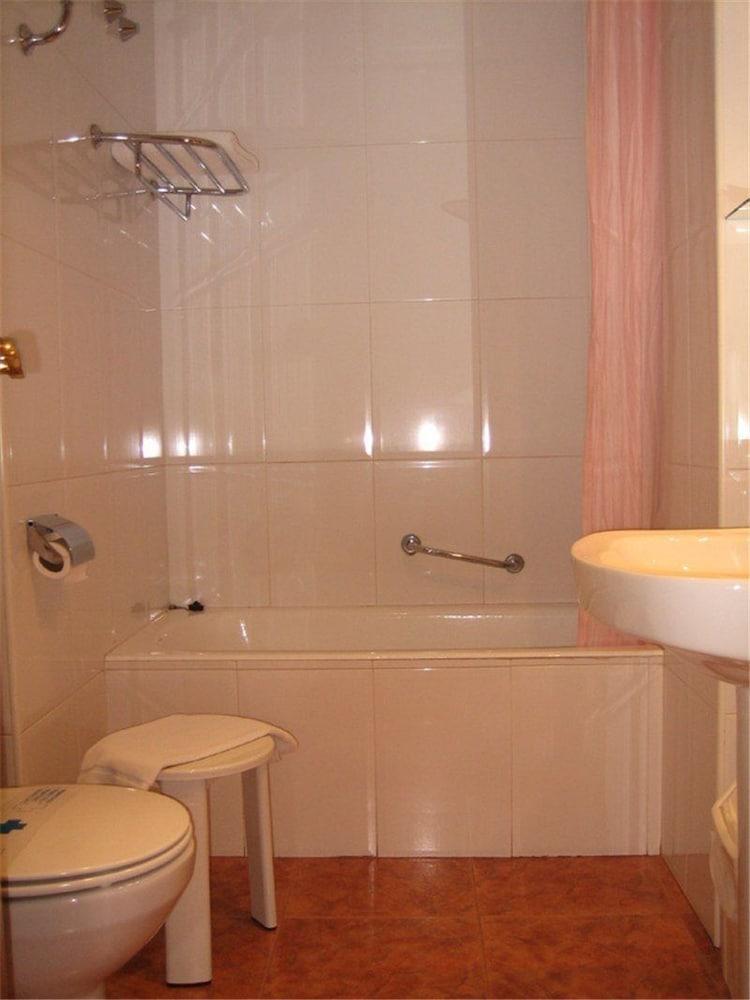 Hotel Chane La Puebla De Alfinden Bagian luar foto