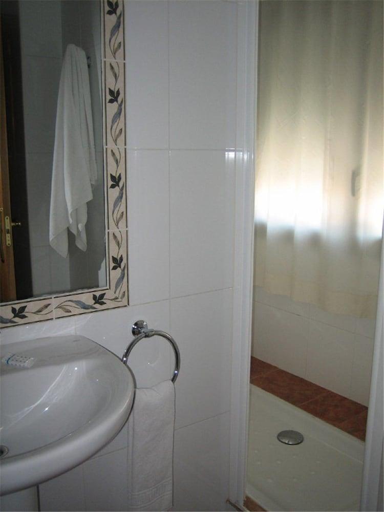 Hotel Chane La Puebla De Alfinden Bagian luar foto
