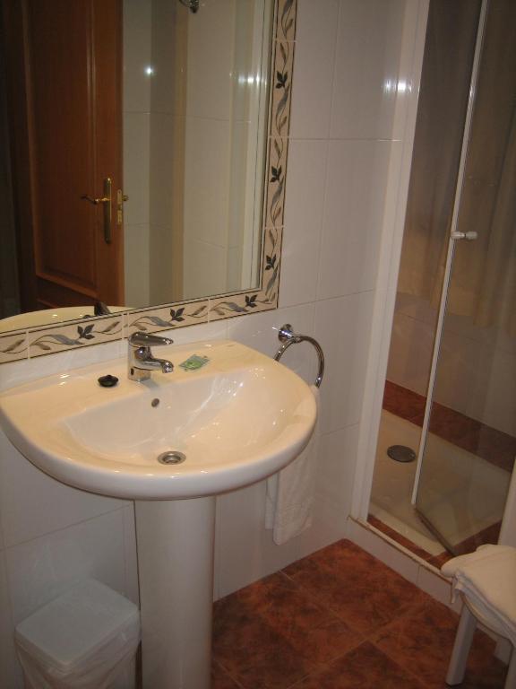 Hotel Chane La Puebla De Alfinden Ruang foto
