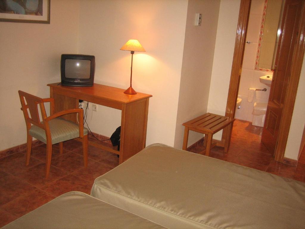 Hotel Chane La Puebla De Alfinden Ruang foto