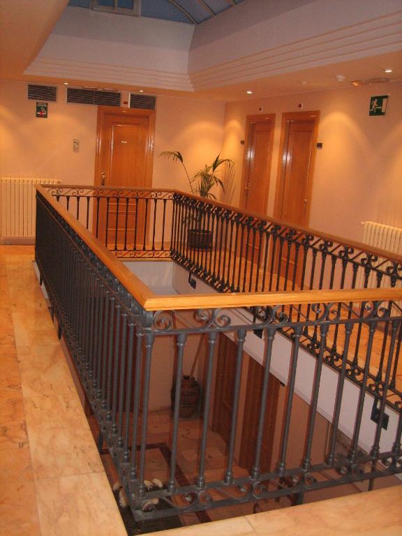 Hotel Chane La Puebla De Alfinden Bagian luar foto