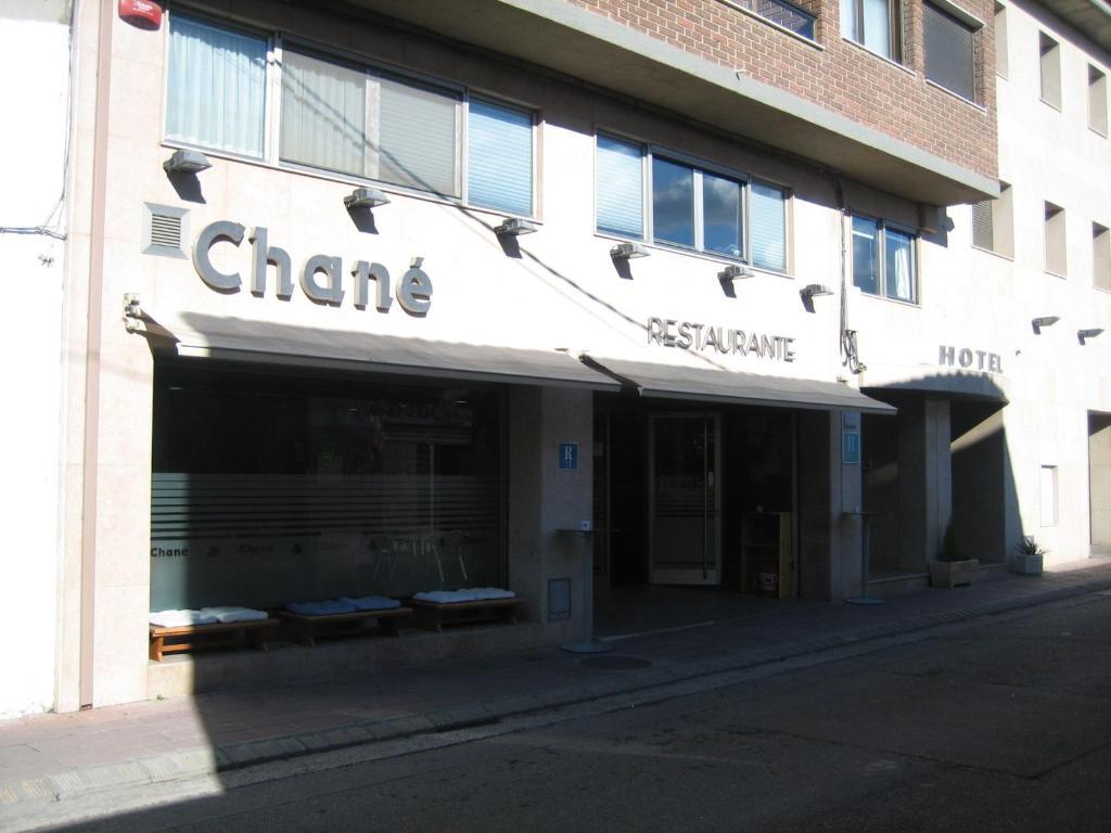 Hotel Chane La Puebla De Alfinden Bagian luar foto